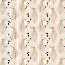 Afbeelding in Gallery-weergave laden, Paradijsvogel Patroon Behang in Zacht Roze en Wit
